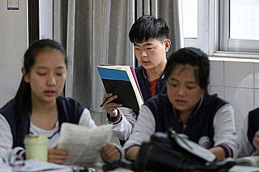 高考失利了还去复读吗