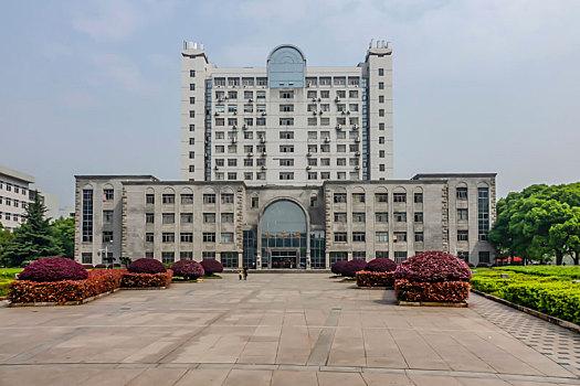 乐山复读学校收费