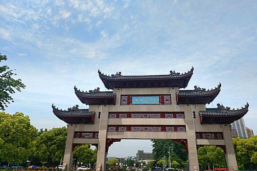 绵阳2022高考生是否能复读